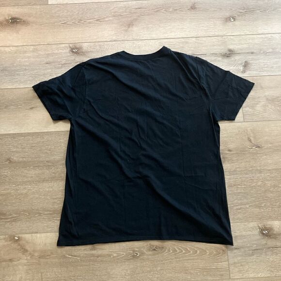 Funko Pop Captain America Tee | Large - Picture 6 of 7